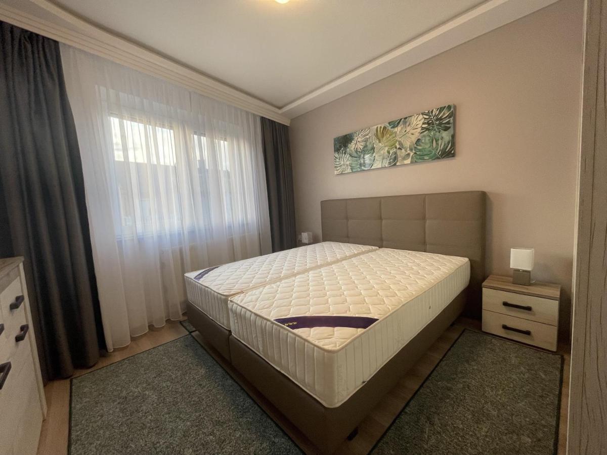 Lara Lux Apartment Hajdúszoboszló Zewnętrze zdjęcie