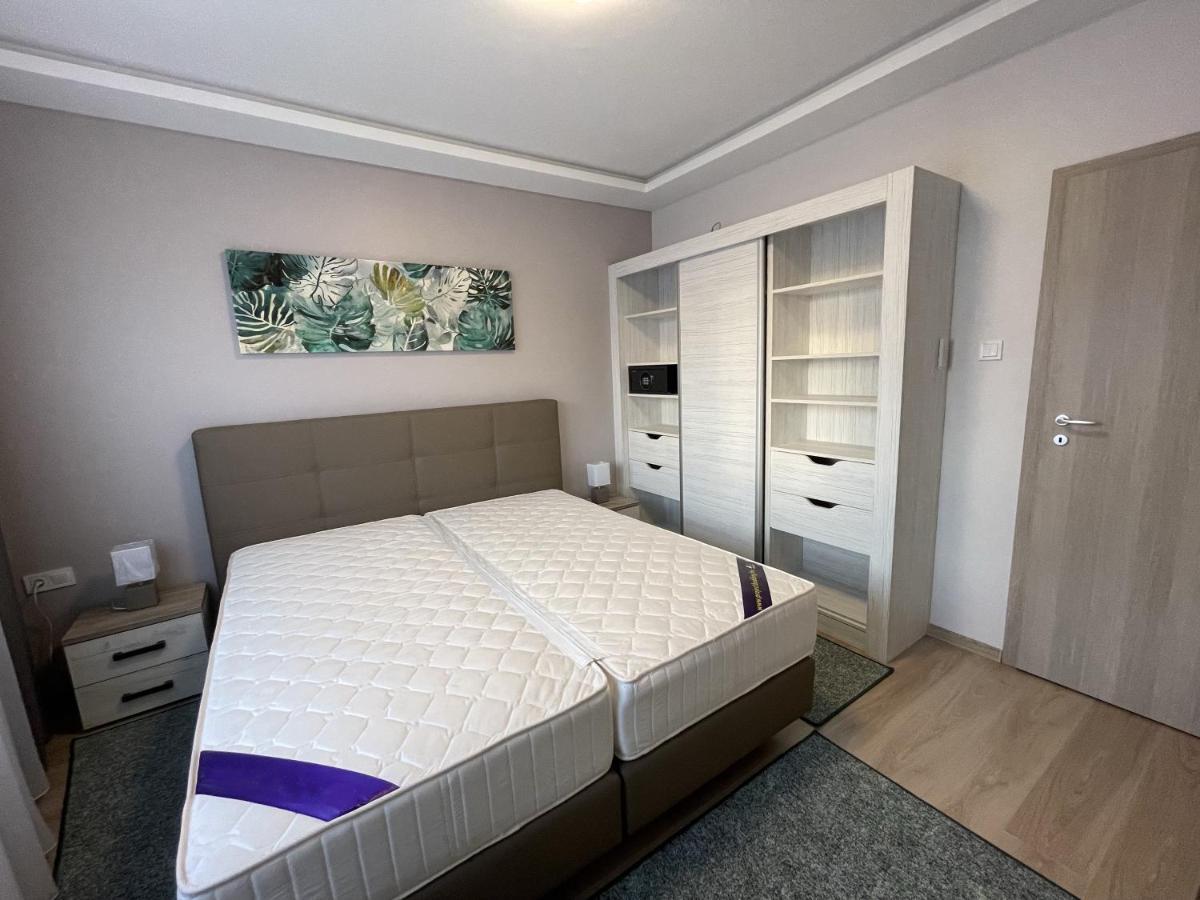 Lara Lux Apartment Hajdúszoboszló Zewnętrze zdjęcie